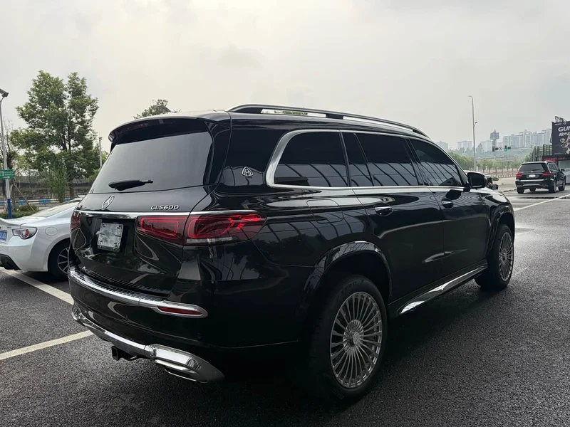 Mercedes-Benz GLS — фото 4