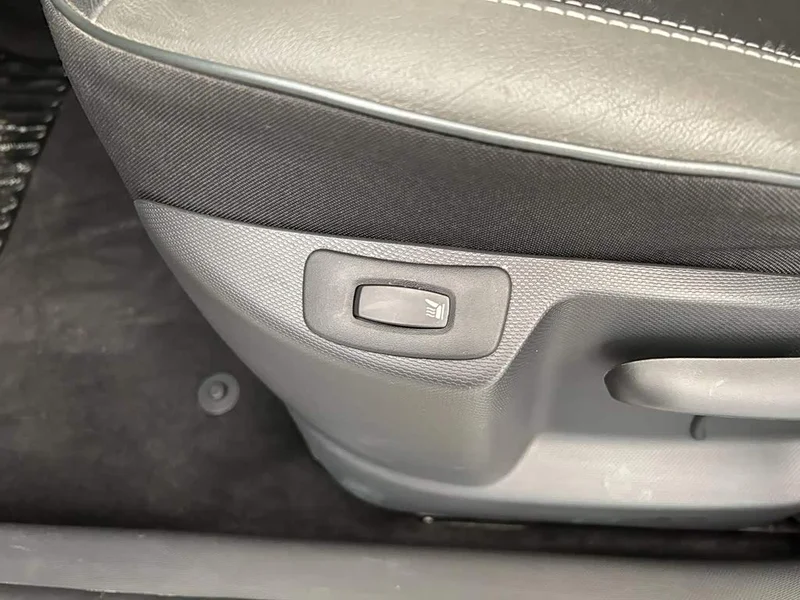 Kia Carens — фото 16