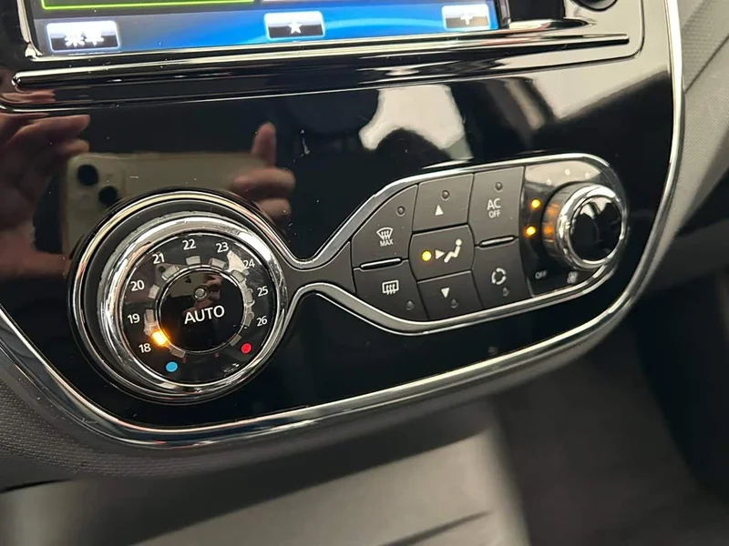 Kia Carens — фото 19