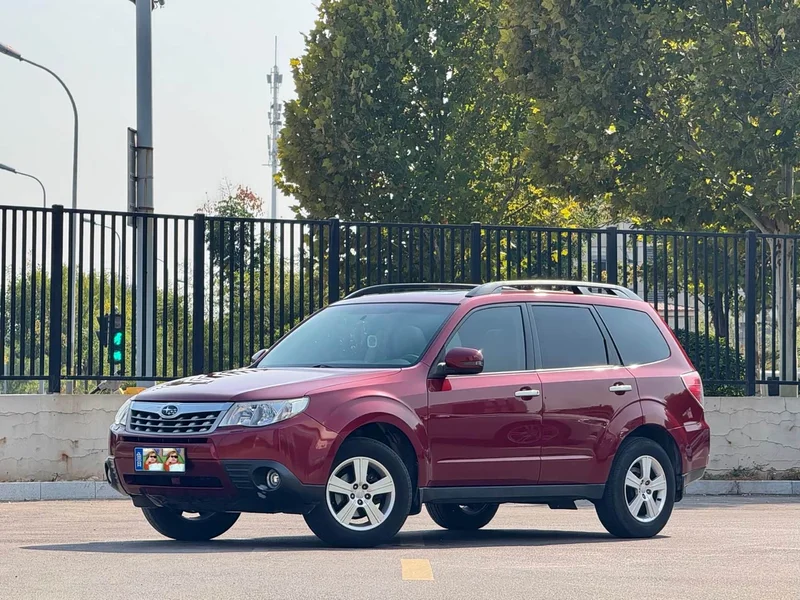 Subaru Forester — фото 1