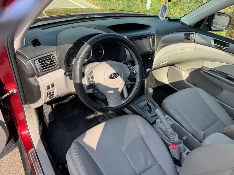 Subaru Forester — фото 2