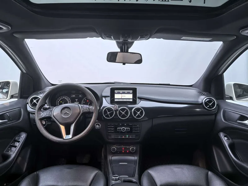 Mercedes-Benz B-Class — фото 12