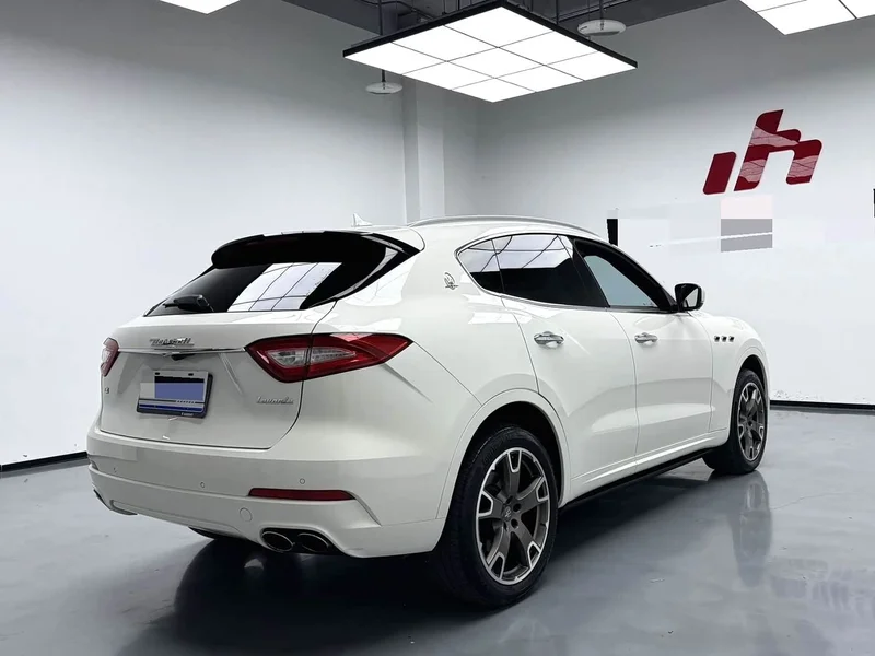 Maserati Levante — фото 8