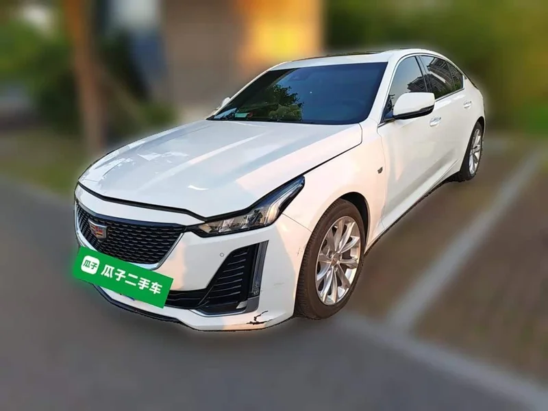 Cadillac CT5 — фото 1