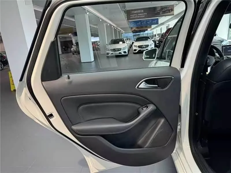 Mercedes-Benz B-Class — фото 11