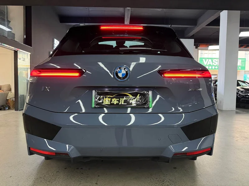 BMW iX — фото 13