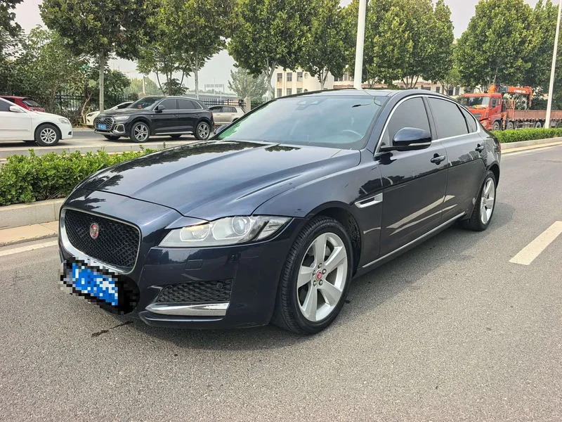 Jaguar XFL — фото 1