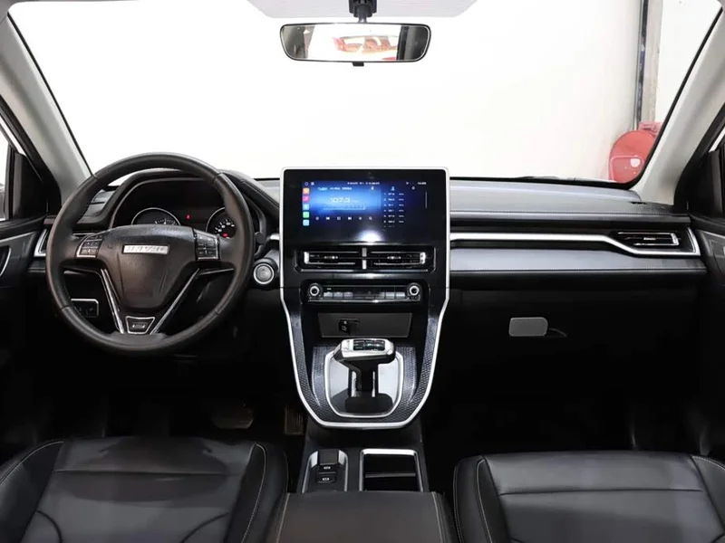 Haval M6 — фото 12