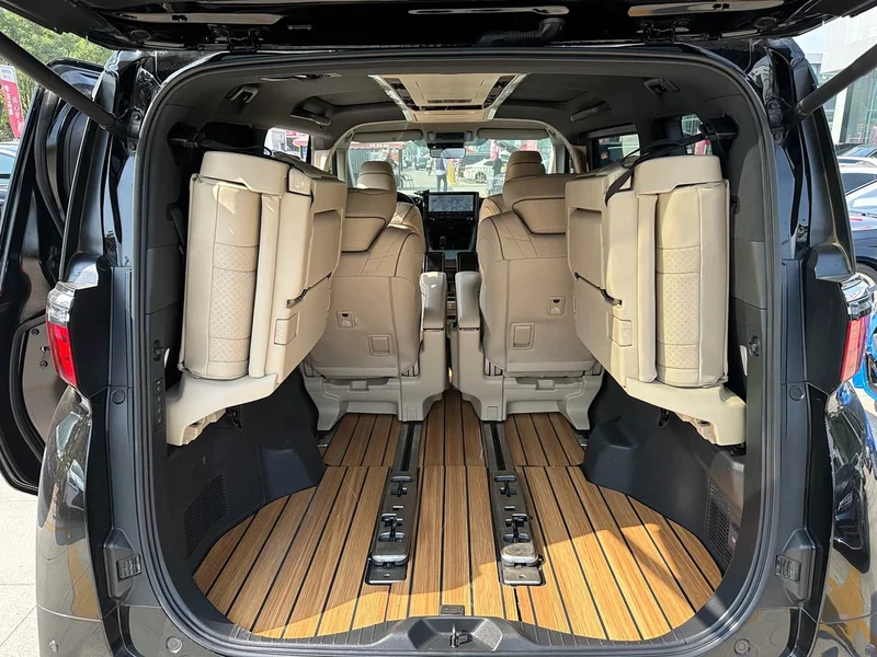 Toyota Alphard — фото 15