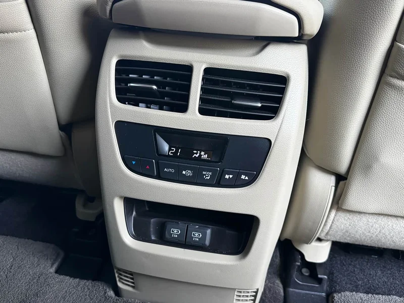 Acura MDX — фото 11