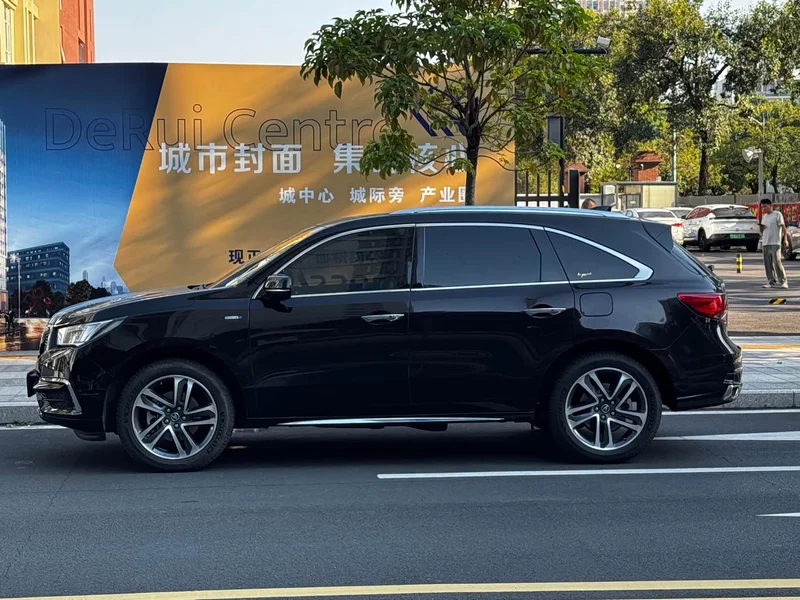 Acura MDX — фото 18