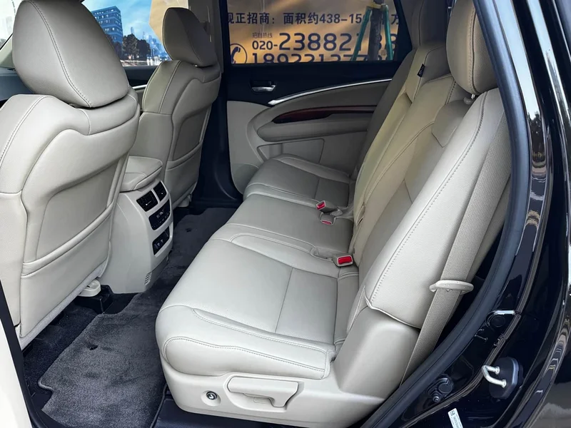 Acura MDX — фото 10