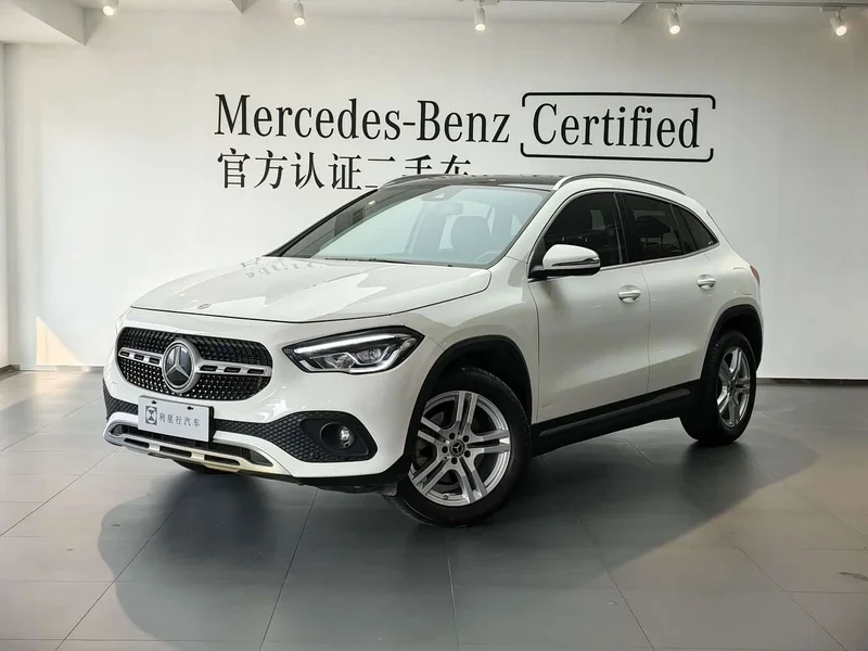 Mercedes-Benz GLA — фото 1