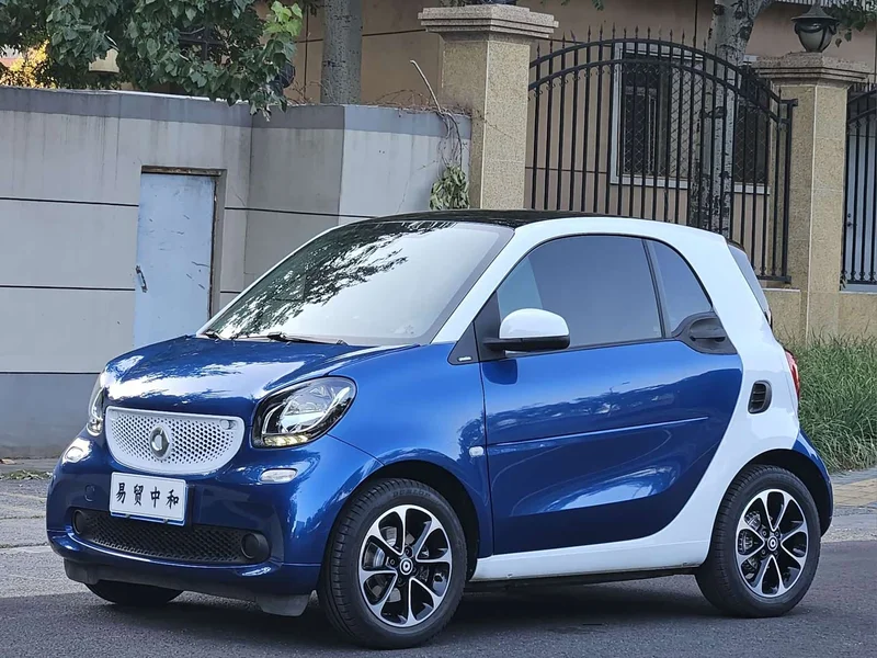 Smart Fortwo — фото 1