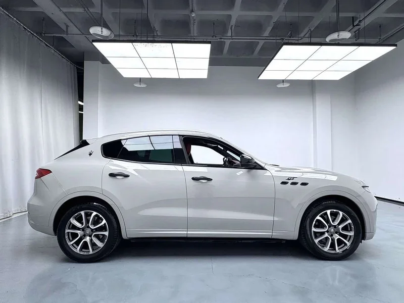 Maserati Levante — фото 9