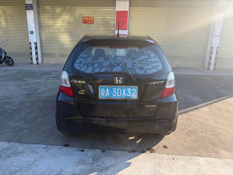Honda Fit — фото 5
