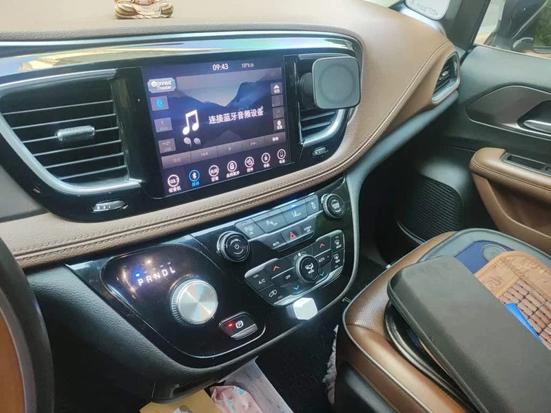 Jeep Grand Voyager (Imported) — фото 9