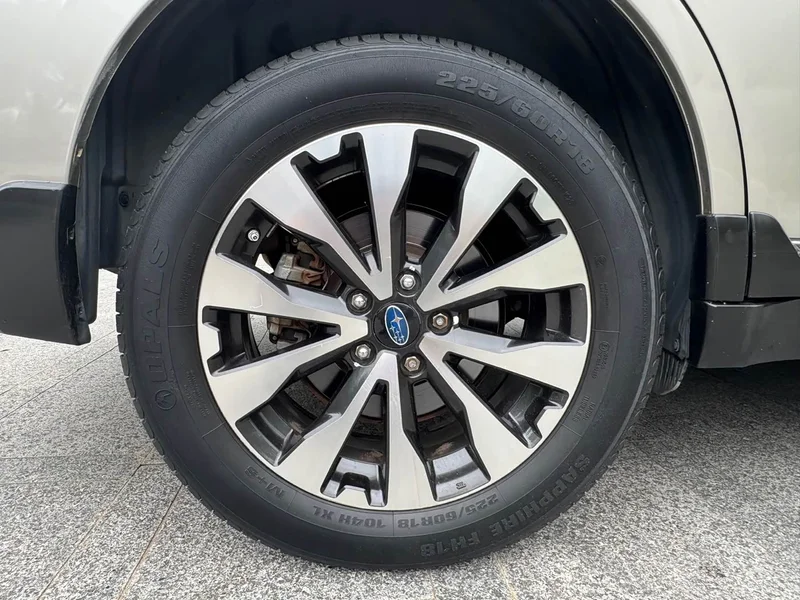 Subaru Outback — фото 14