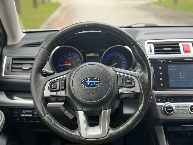 Subaru Outback — фото 6