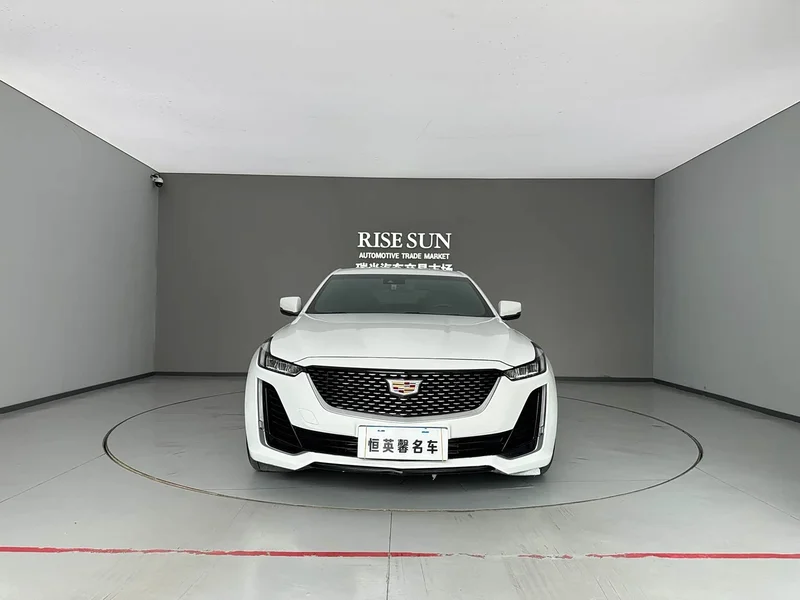 Cadillac CT5 — фото 2