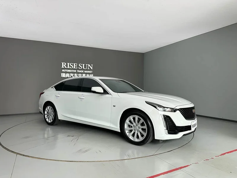 Cadillac CT5 — фото 3