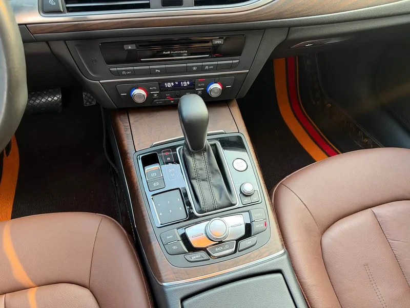 Audi A6L — фото 17