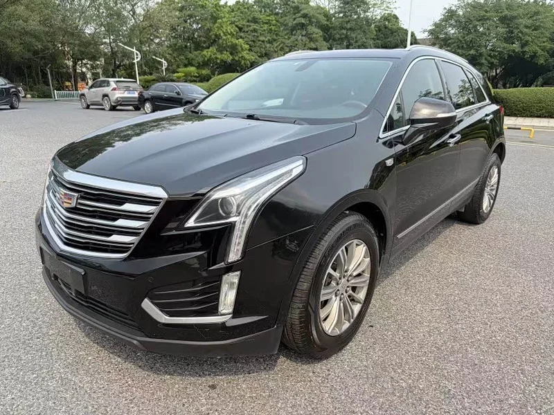 Cadillac XT5 — фото 1