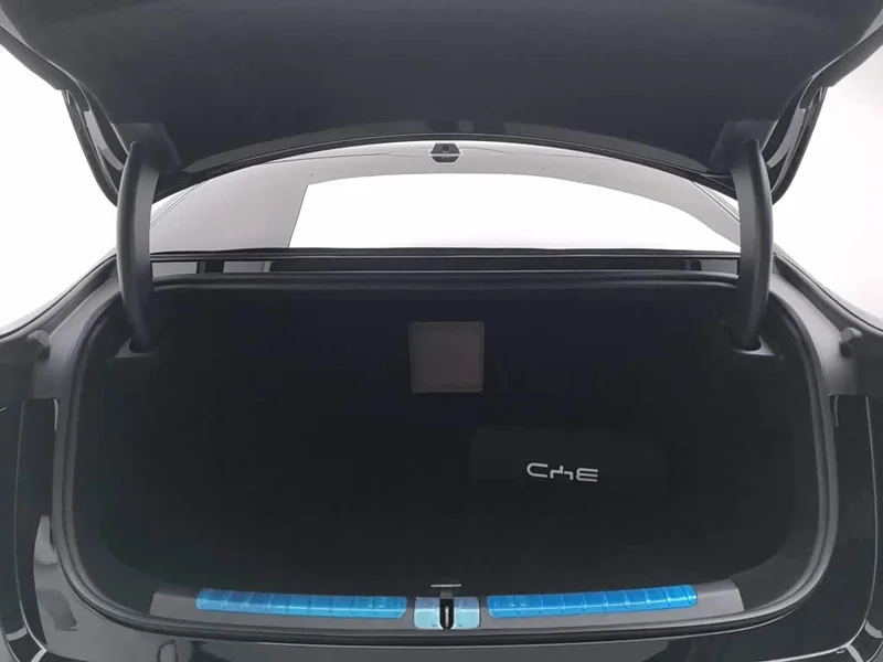 BYD Seal — фото 16