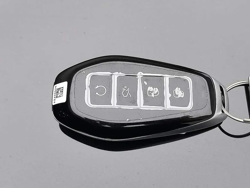 BYD Seal — фото 19