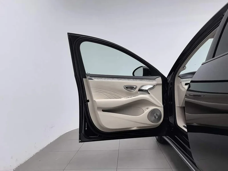 BYD Seal — фото 8