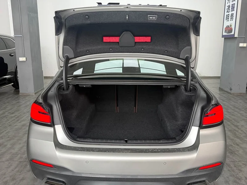 BMW 5 Series (Imported) — фото 19