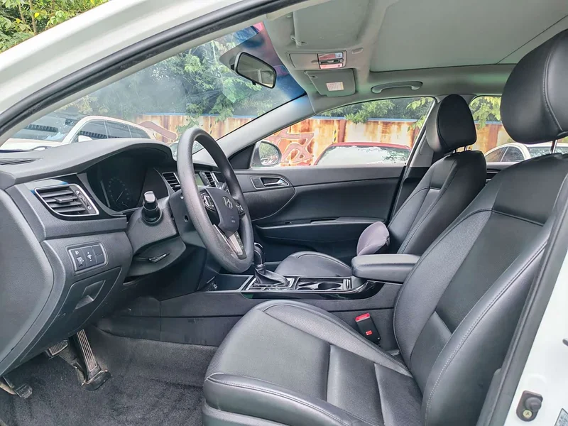 Hyundai Mistra — фото 14