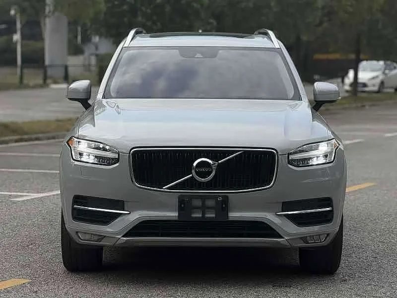 Volvo XC90 — фото 2