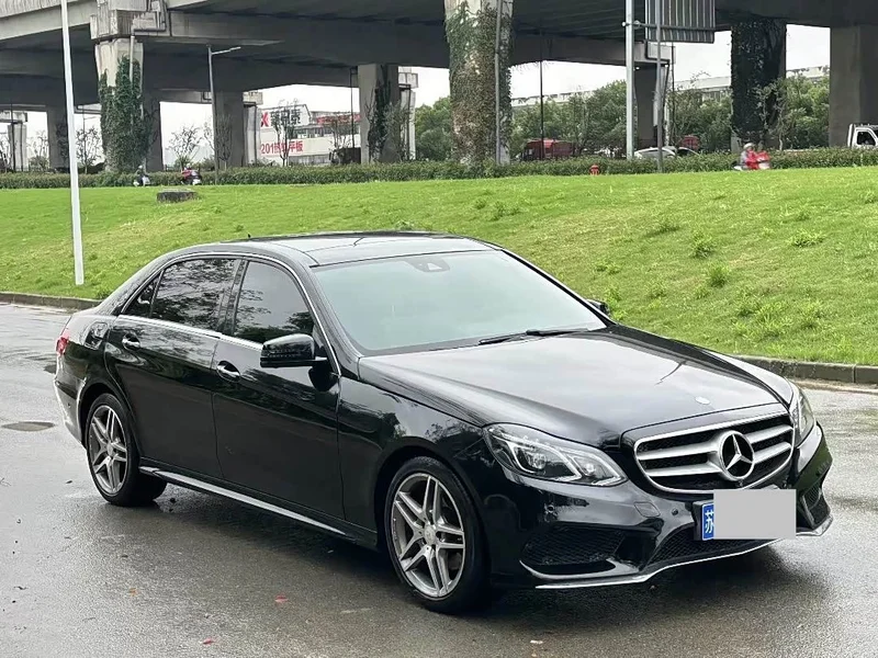 Mercedes-Benz E-Class — фото 3