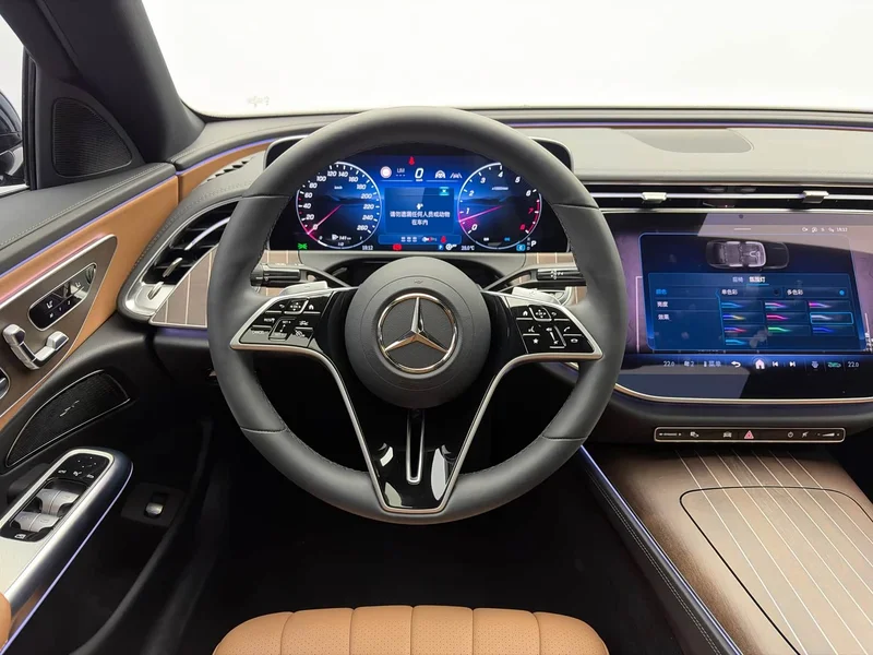 Mercedes-Benz E-Class — фото 13