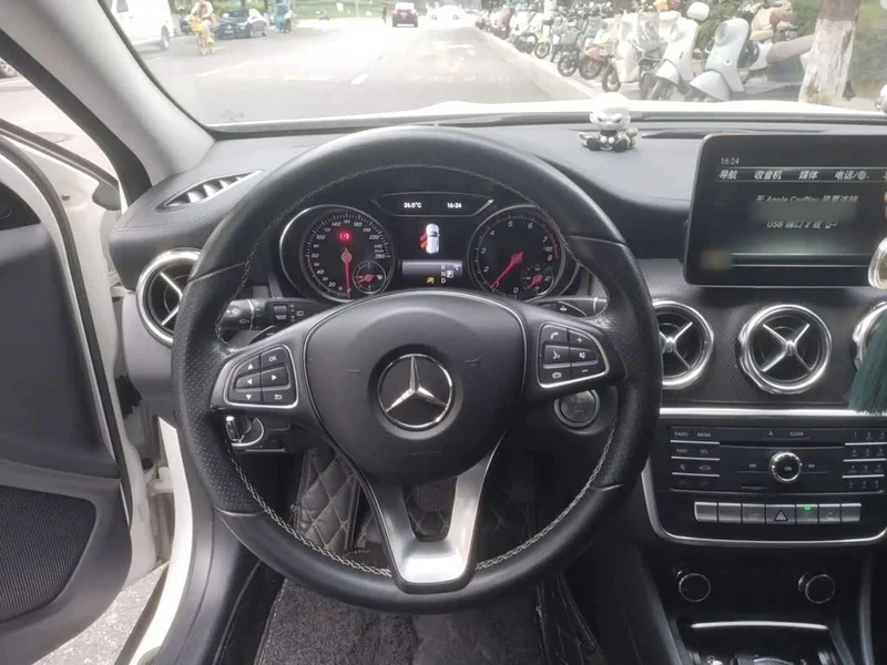 Mercedes-Benz GLA — фото 6