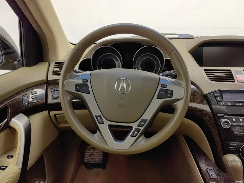 Acura MDX — фото 11
