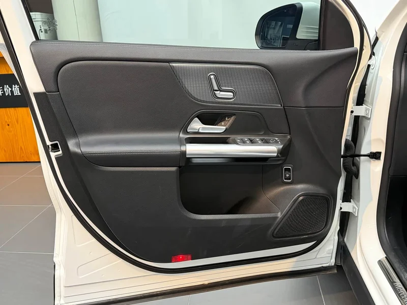 Mercedes-Benz GLA — фото 11