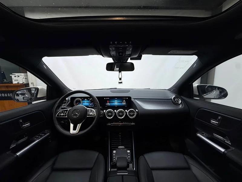 Mercedes-Benz GLA — фото 12