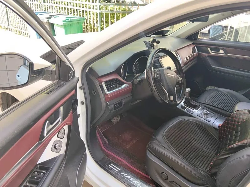 Haval H6 Coupe — фото 12