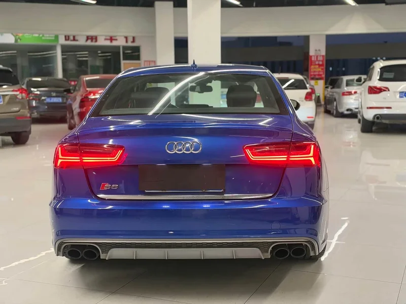 Audi S6 — фото 4