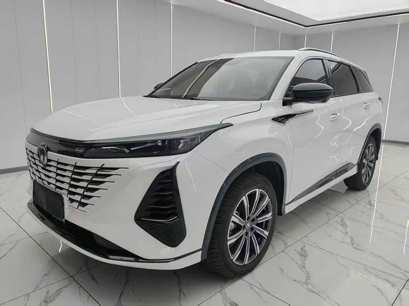 Changan CS75PLUS — фото 1