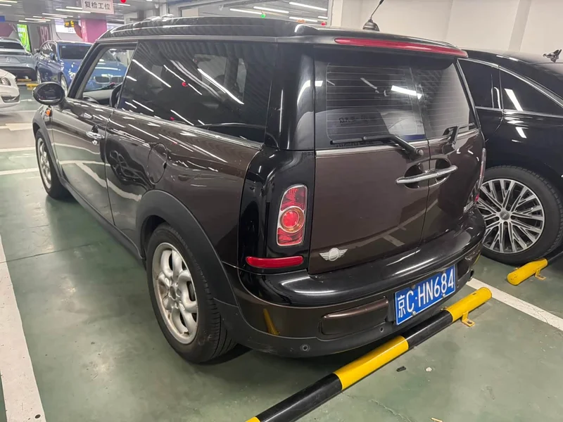 MINI CLUBMAN — фото 4