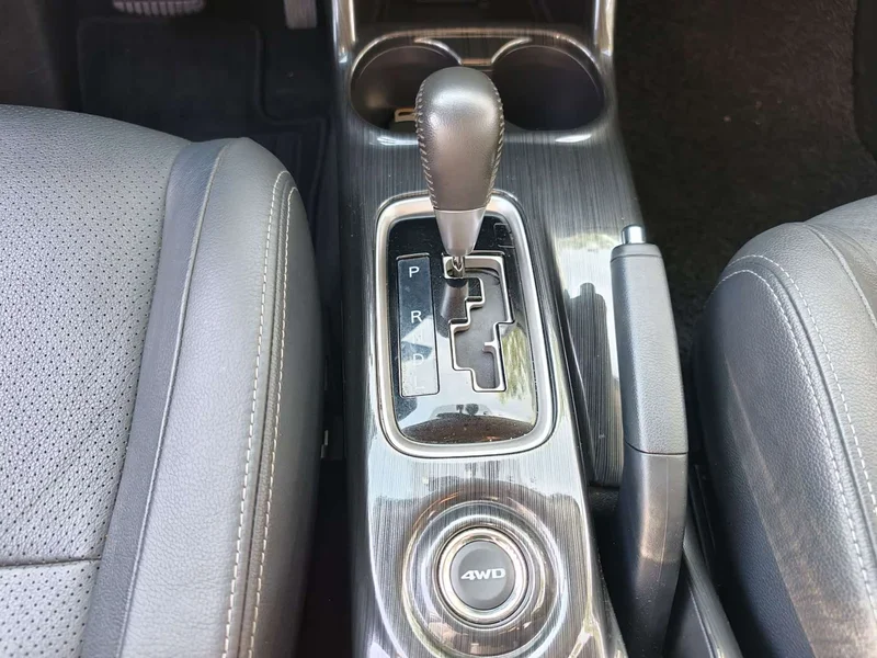Mitsubishi Outlander — фото 15