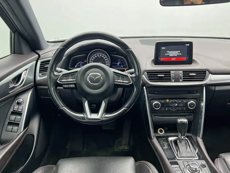 Mazda CX-4 — фото 19