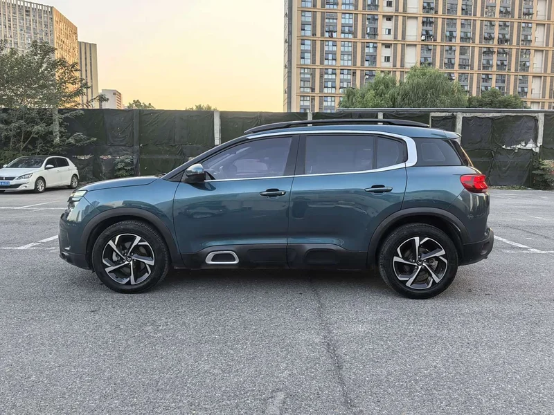 Peugeot C5 Aircross — фото 3