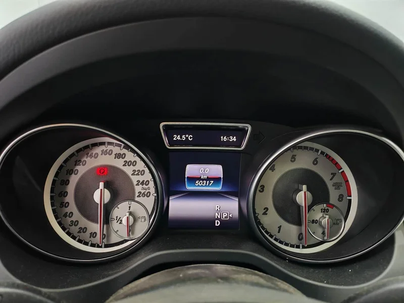 Mercedes-Benz GLA — фото 8