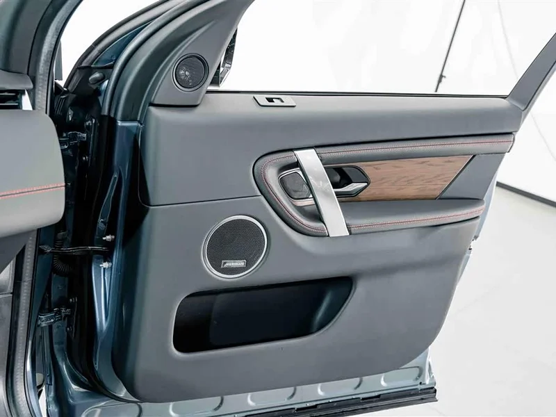Land Rover Discovery — фото 15