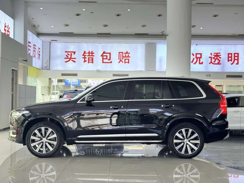 Volvo XC90 — фото 14