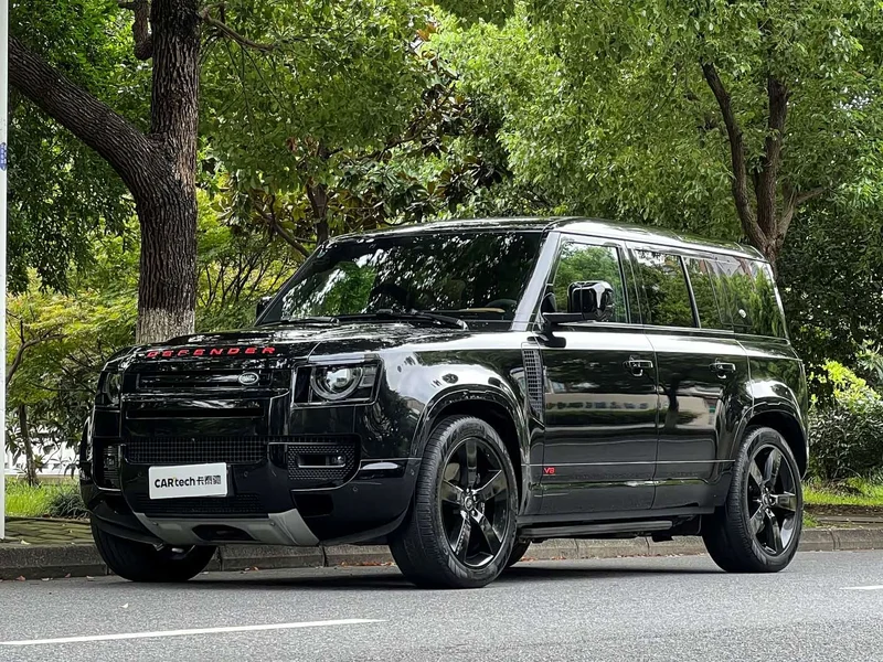 Land Rover Defender — фото 1